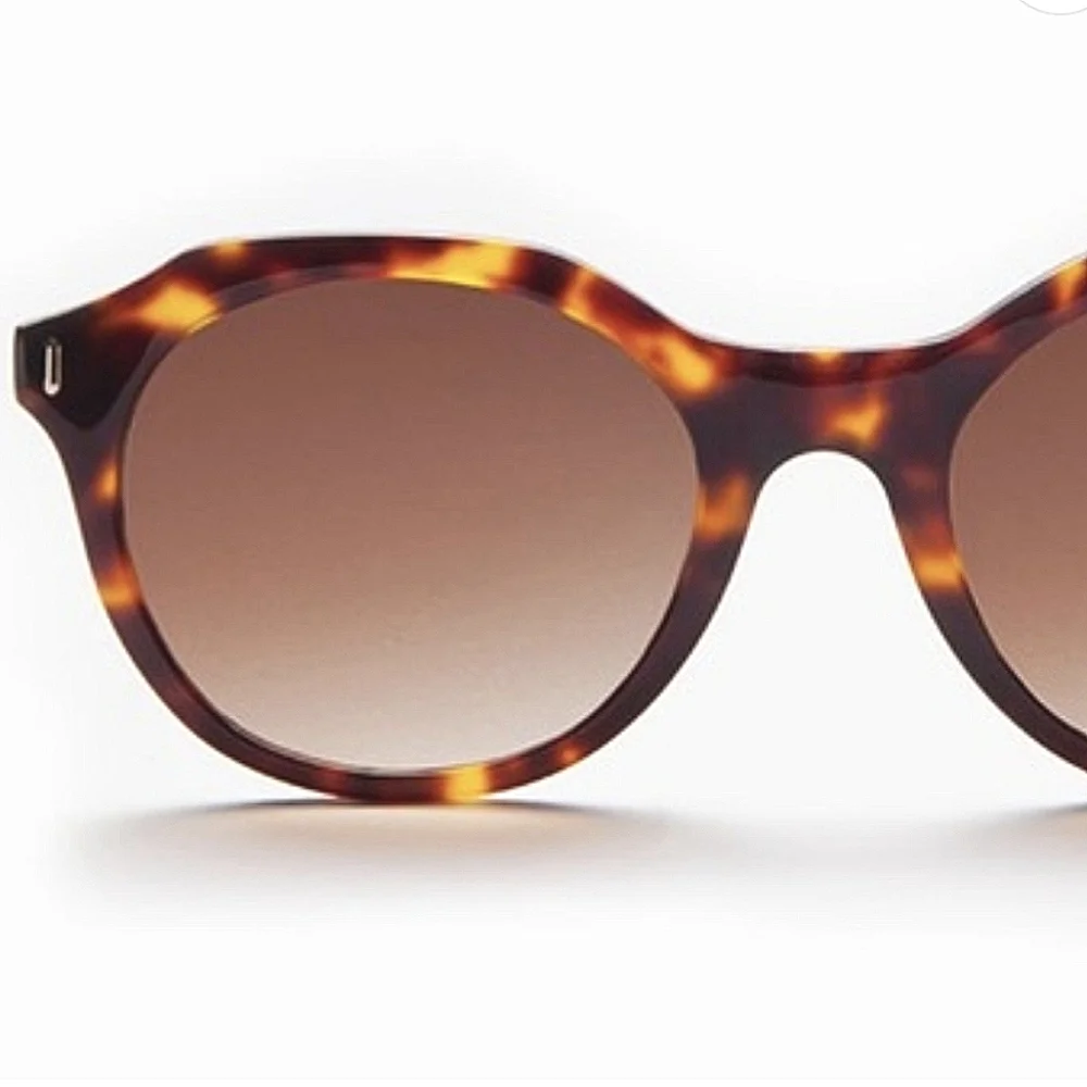 Yunizon Libera Wide Sunglasses Amber Brown Tortoise